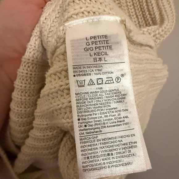 Gap Shaker-Stitch Cardigan 100% Cotton, button v-neck - Picture 5 of 8